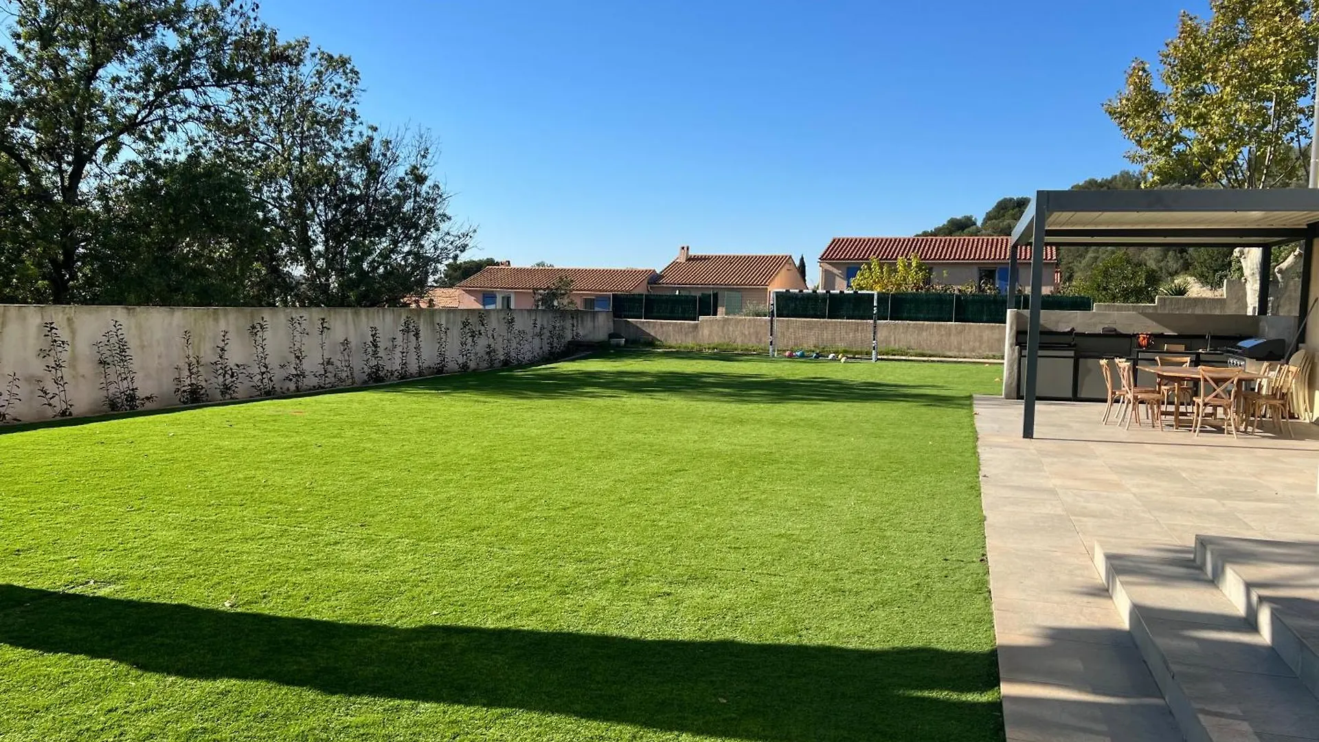 Villa Queen Marseille Avec Jardin, Piscine Et Spa Chauffe Interieur - 15 Couchages 0*,  Francie